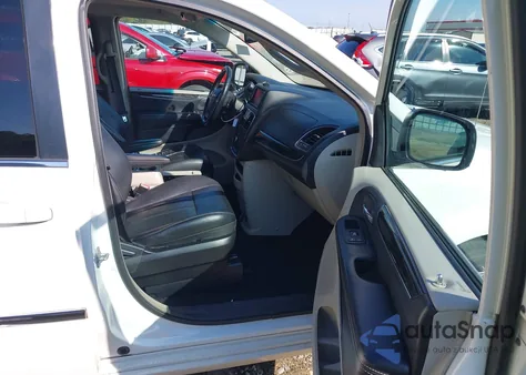 2012 Chrysler Town & Country Touring из США, поврежденный, VIN 2C4RC1BG1CR367711